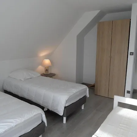 Ref 122 4 Pièces Avec Piscine Et Terrain De Tennis Appartement Arzon